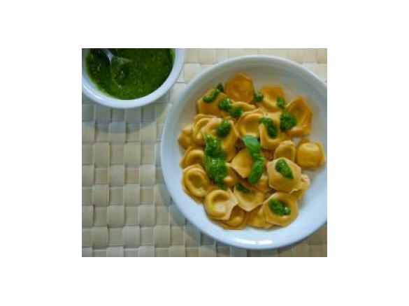 Ravioli mit Ricotta-Pesto-Füllung