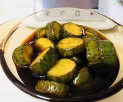 Chinesische saure Gurken 酱黄瓜