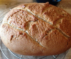 Dinkel-Weizen-Roggen Brot