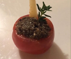 Tapenade als Füllung für Kirschtomaten