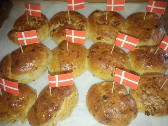 Fødseldagsboller (Dänische Geburtstagsbrötchen)
