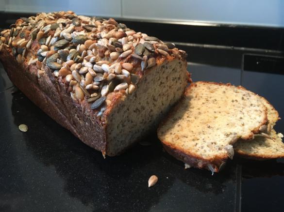 Saftiges Low carb Brot ( Variation Low Carb Brötchen)