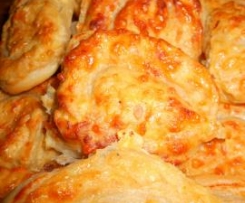 Thunfisch-Blätterteig-Röllchen