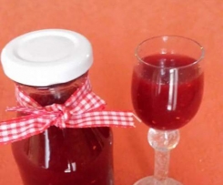 Erdbeerlimes von frischen Erdbeeren, sehr süffig