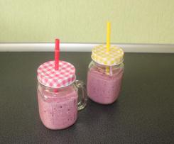 Beeriger Yoghurette-Buttermilch-Shake