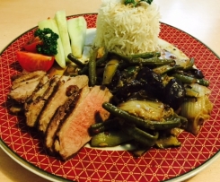 Thai Ente mit Spargel, Chinakohl und Shiitake Pilzen