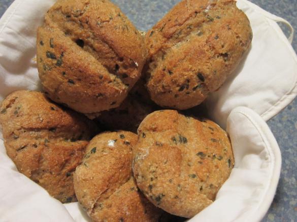 Dinkel-Vollkornbrötchen mit Bärlauch