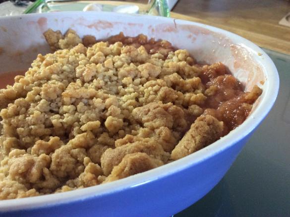 Rhabarber-Crumble schnell und einfach