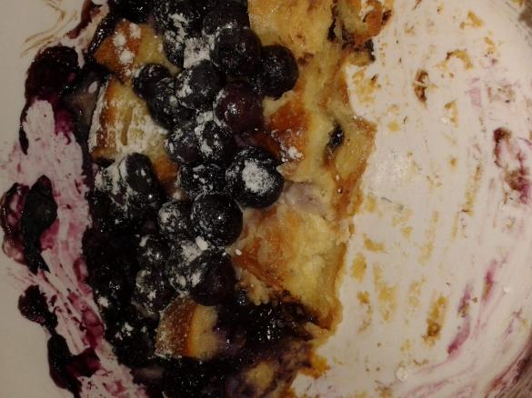 Blaubeer-Croissant-Auflauf 