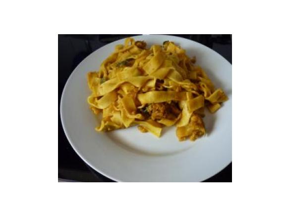 Bandnudeln  mit Blumenkohlcurry