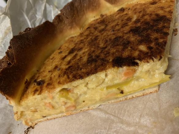 Zwiebelkuchen mit Lachs