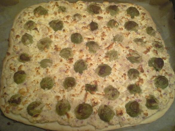 Rosenkohl - Feta - Flammkuchen