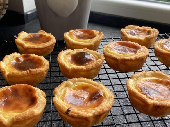 Variation Pastéis de nata / Pastéis de Belem (portugiesisch) mit Sahneersatz und weniger Zucker