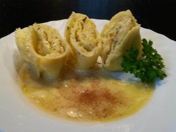 Nudelrolle mit Kartoffel-Quark-Füllung ähnlich Kärntner Nudel