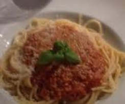 Fruchtig Scharfe Tomaten-Thunfischsoße zu Pasta