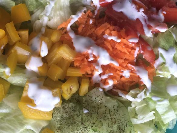 Erfrischendes Salatdressing, lecker und kalorienarm