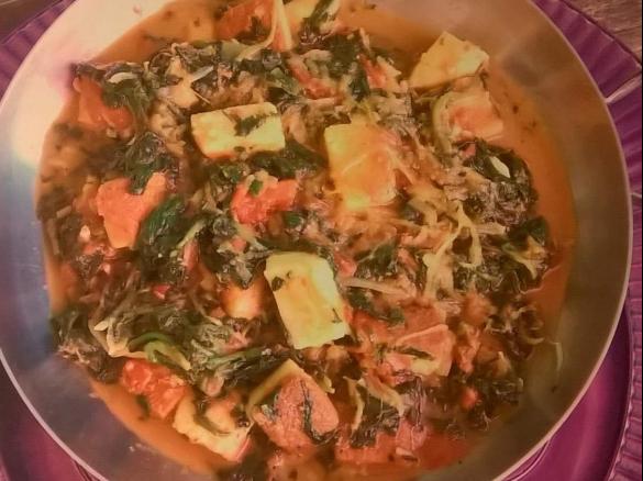 Palak Paneer, indischer Käse mit Spinat