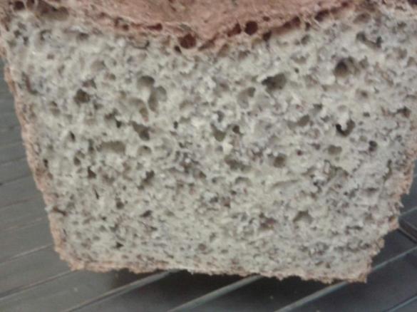 Dinkel-Amaranth-Brot mit Leinsamen