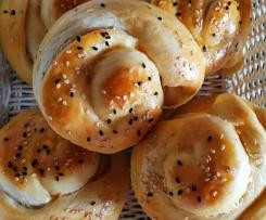 Pogaca, gefüllte Teigschnecken