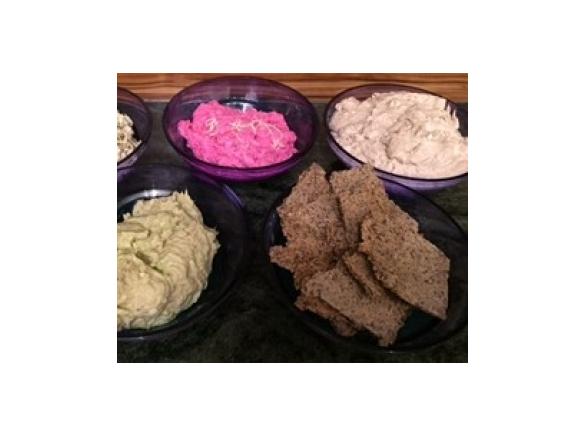 KNÄCKEBROT PALEO / LOW CARB / GETREIDEFREI / HEFEFREI