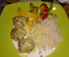 Lecker pikante Hackbällchen mit Currysauce und Paprika (All-in)