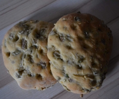 Oliven Kräuter Focaccia (kleine Brote)