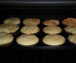 Muffins mit Schokoladenstückchen *Chocolate Mountain