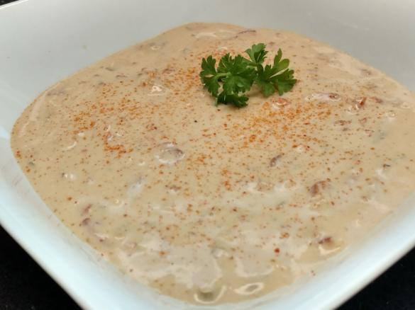 Chili-Cheese-Beer-Soup (Käsesuppe mit Chili und Bier)