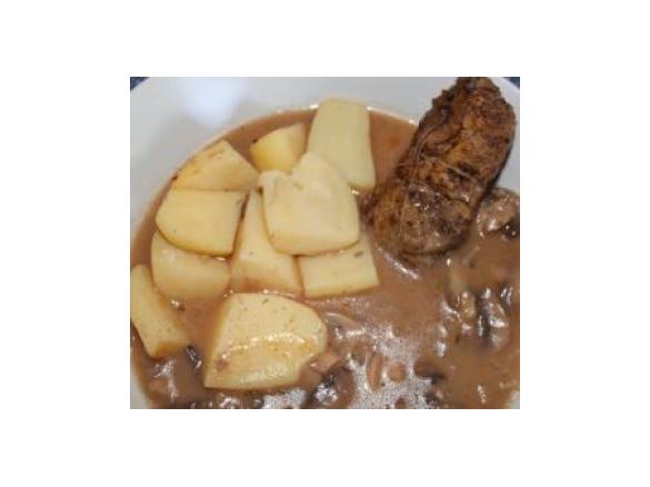 Krautrouladen mit Kartoffel und Soße