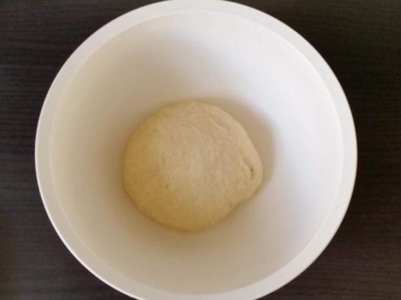 Pizzateig für den "kleinen Haushalt" sehr dünn