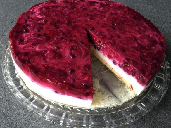Beeren-Grütze-Torte für Figurbewusste