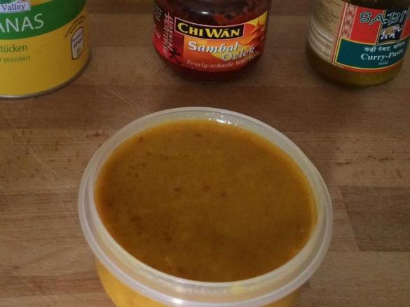 Fruchtige Curry-Kokos-Ananas Sauce 