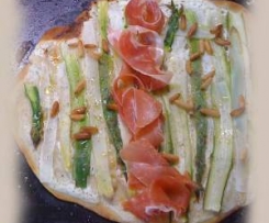 Spargel-Flammkuchen (histaminarm und ggf. vegetarisch)