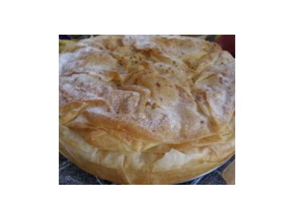 Bougatsa - Blätterteigkuchen mit Cremefüllung