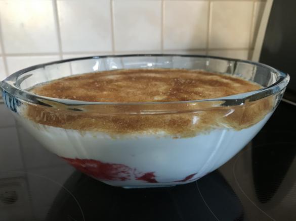 Erdbeer-Creme-Dessert