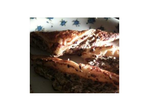 Blätterteig mit Oliven Schafskäse Creme