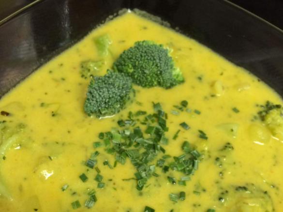 Brokkoli-Kokos-Suppe