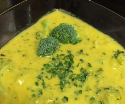 Brokkoli-Kokos-Suppe