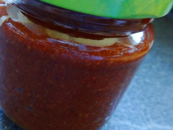 Teufels-Sauce mit Zwiebeln und Curry