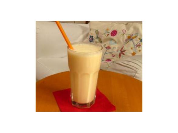 Ananas-Orangen-Lassi