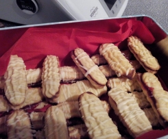 Orangenmarzipanzungen