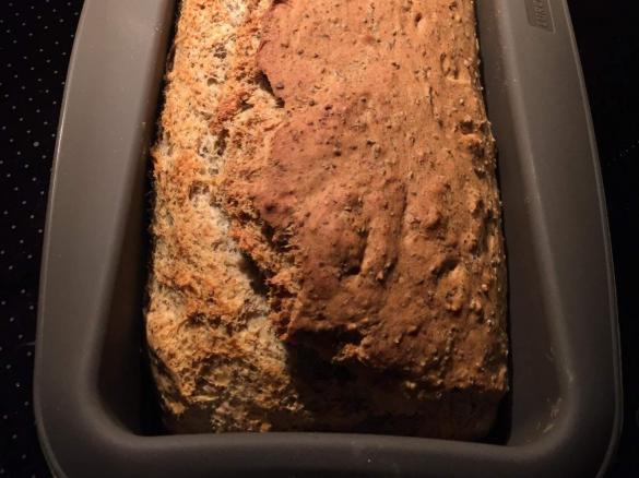 Saftiges Vollkornbrot mit Chia