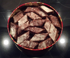 Schokorauten mit Rumguss (Plätzchen)